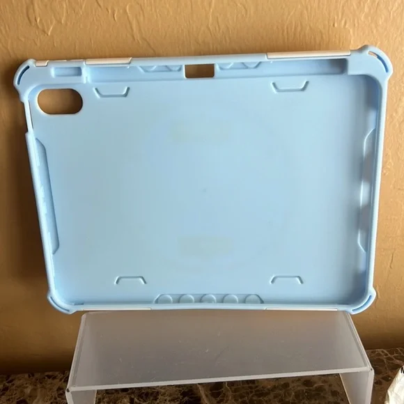 Case for iPad 10th generation for 10.9 inch tablet. - Picture 2 of 7